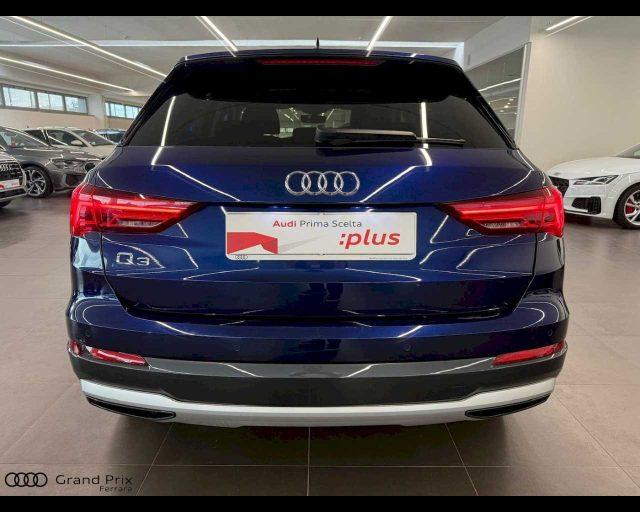 AUDI Q3 35 TDI S tronic Business Advanced