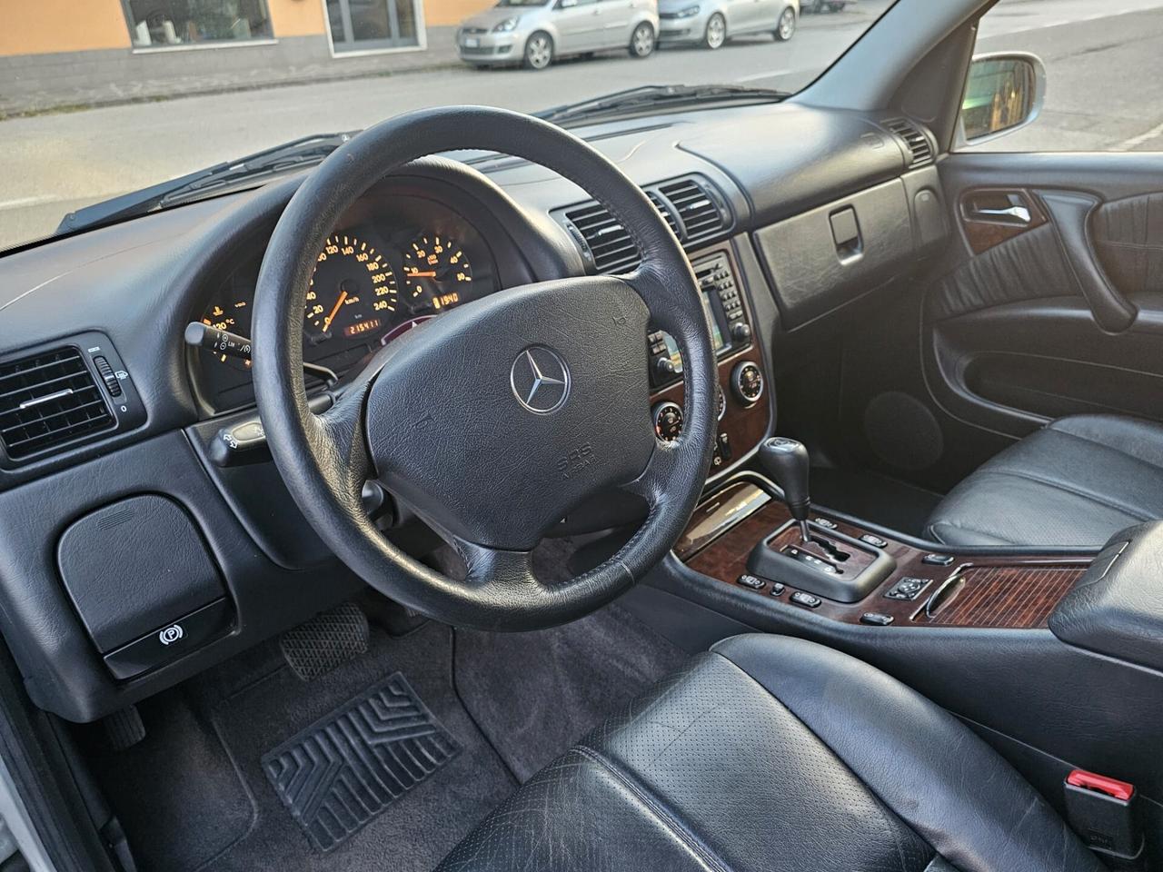 Mercedes-benz ML 270 CDI 163cv Aut*Pelle*Navi*Tetto*Xeno*Pdc*