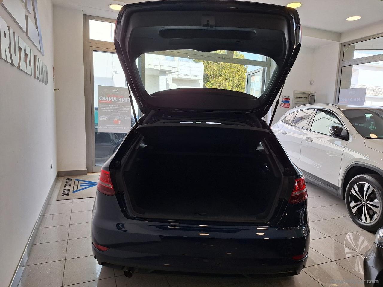 AUDI A3 SPB 30 TDI S tronic Business