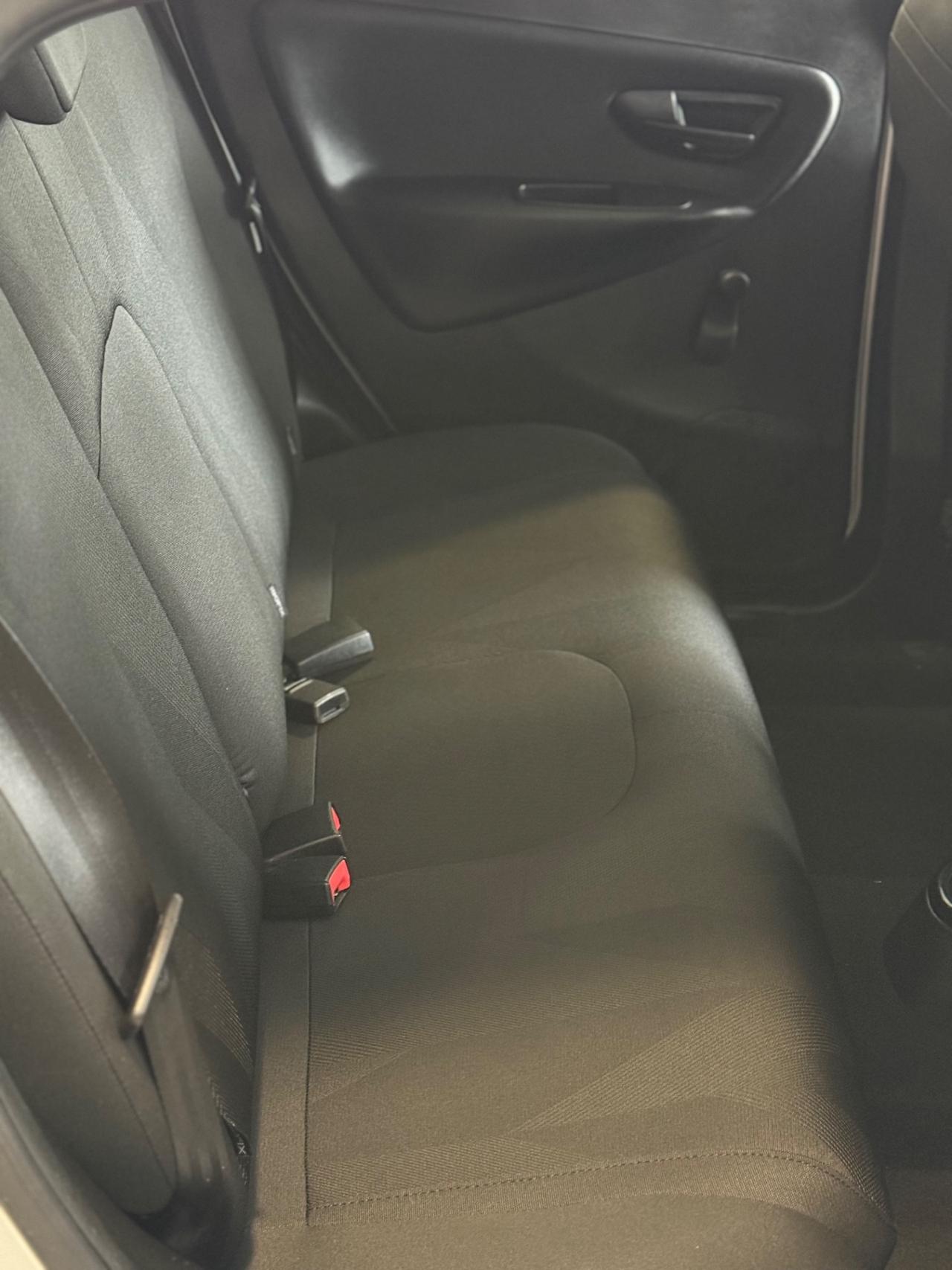 Lancia Ypsilon 1.2 69 CV 5 porte GPL Ecochic Platinum