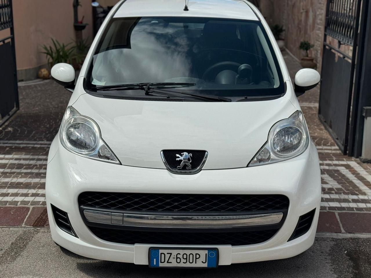 Peugeot 107 1.0 68CV 5p. Plaisir