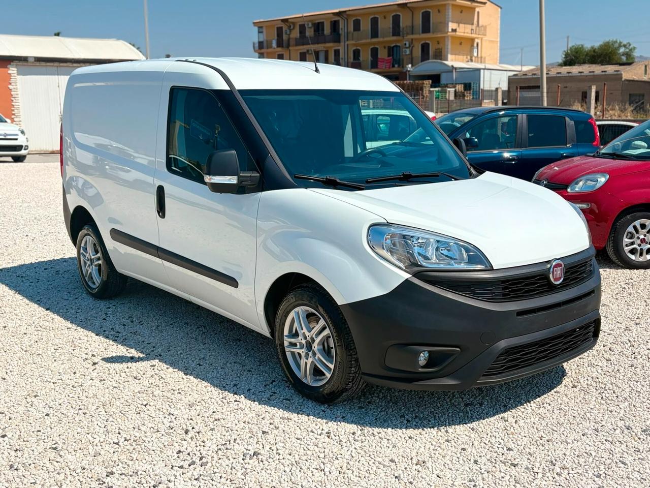 Fiat DOBLO' 3 POSTI CARGO LAMIERATO
