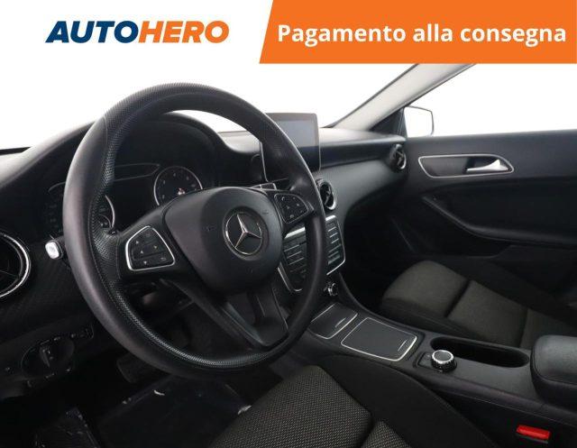 MERCEDES-BENZ GLA 180 d Automatic Business