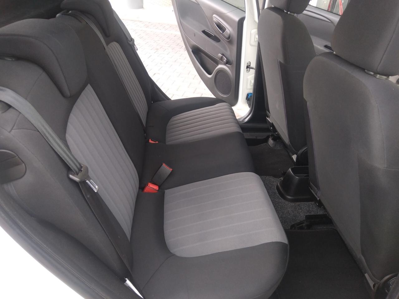 Fiat Punto 1.4 8V 77cv 5 porte Natural Power Street x neopatentati