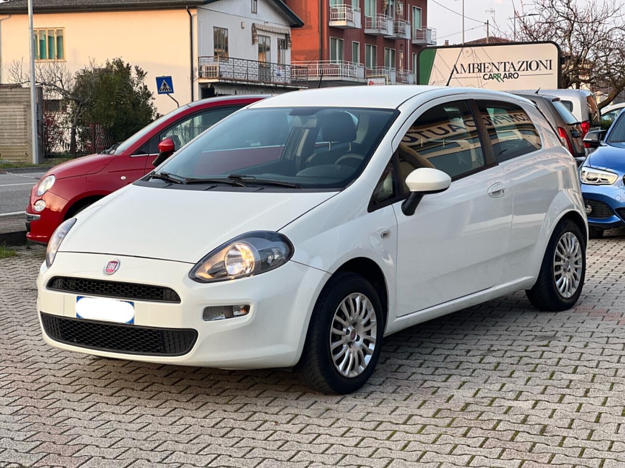 Fiat Punto 1.4 benzmetano ok Neopatentati