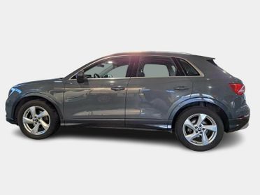 AUDI Q3 35 TDI S tronic Business Advanced