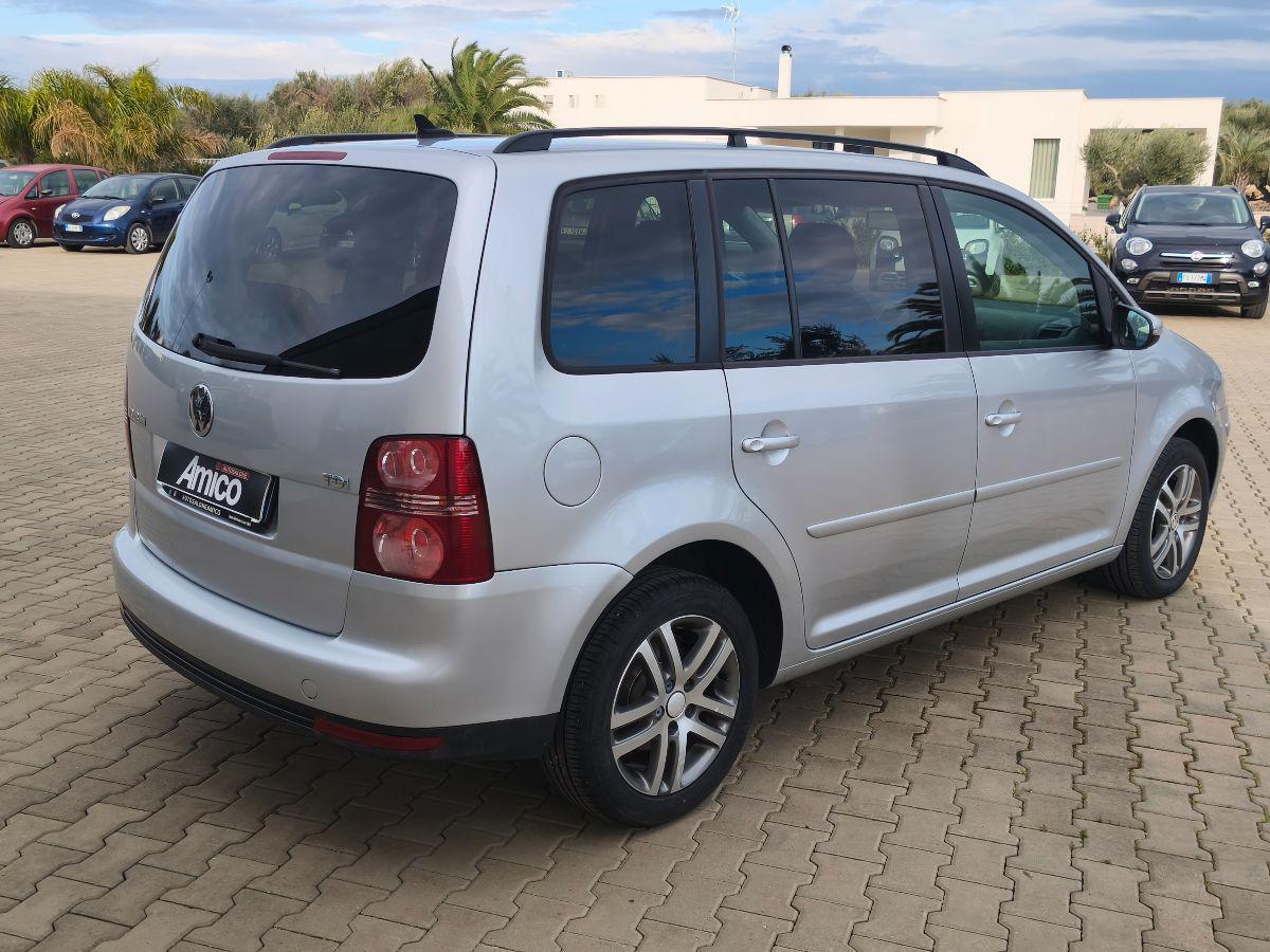 VOLKSWAGEN Touran 1.9 TDI 105 CV Highline 7 POSTI