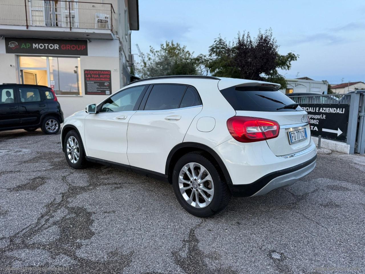 MERCEDES-BENZ GLA 180 d Automatic Executive