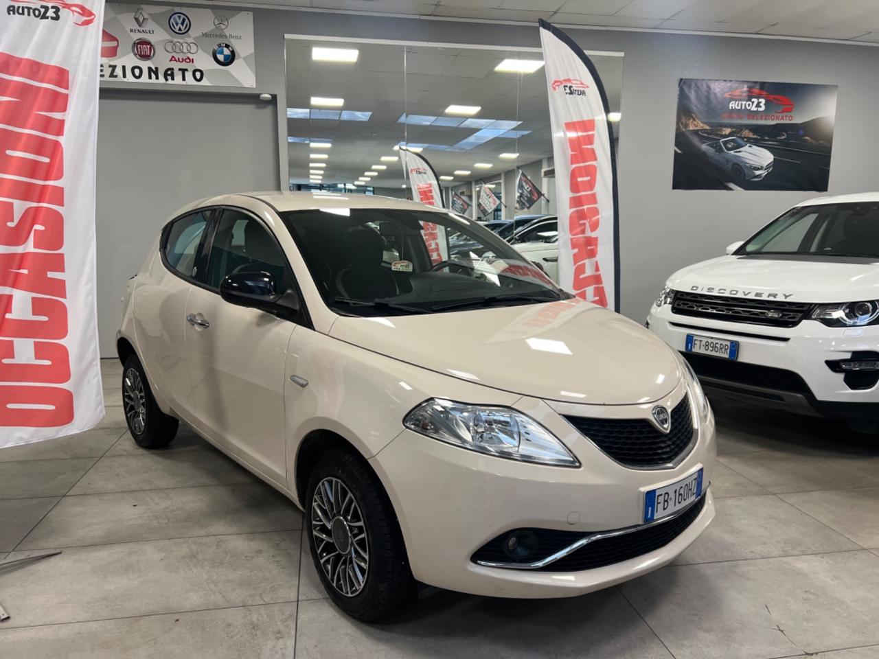 Lancia Ypsilon 0.9 TwinAir 85 CV 5P. Metano Ecochic Opening Ed.