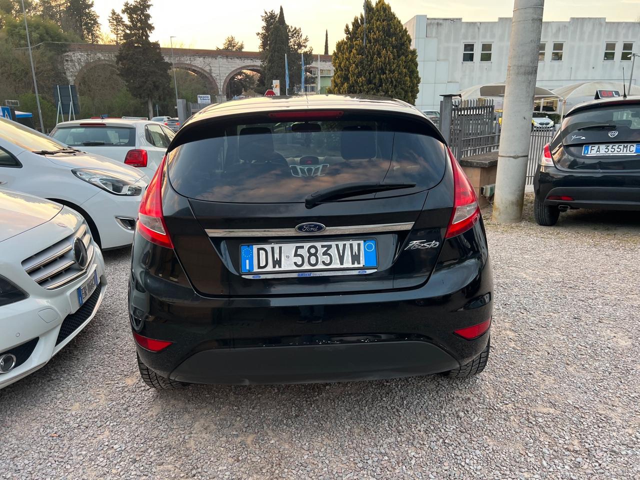 Ford Fiesta 1.4 96CV aut. 5 porte Titanium