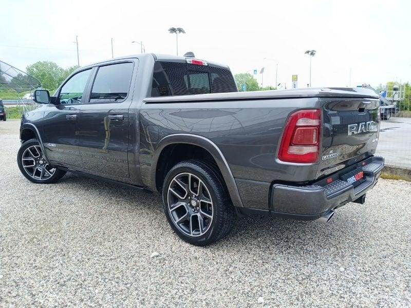 Dodge RAM 1500 5.7 V8 Laramie Night N1