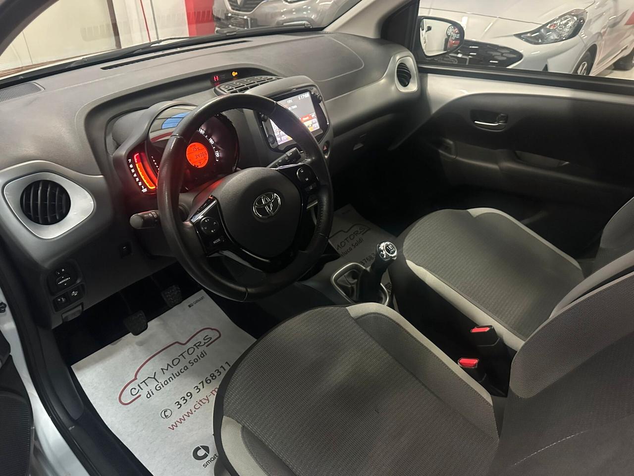 Toyota Aygo 1.0 VVT-i 72 CV 5 porte x-play