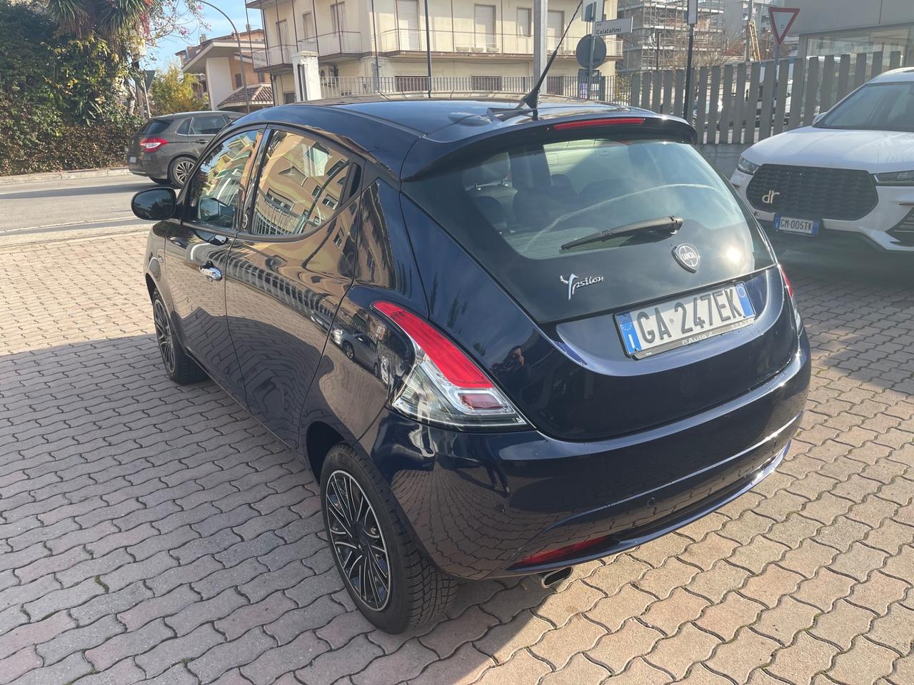 Lancia Ypsilon 1.2 69 CV 5 porte GPL Ecochic Gold