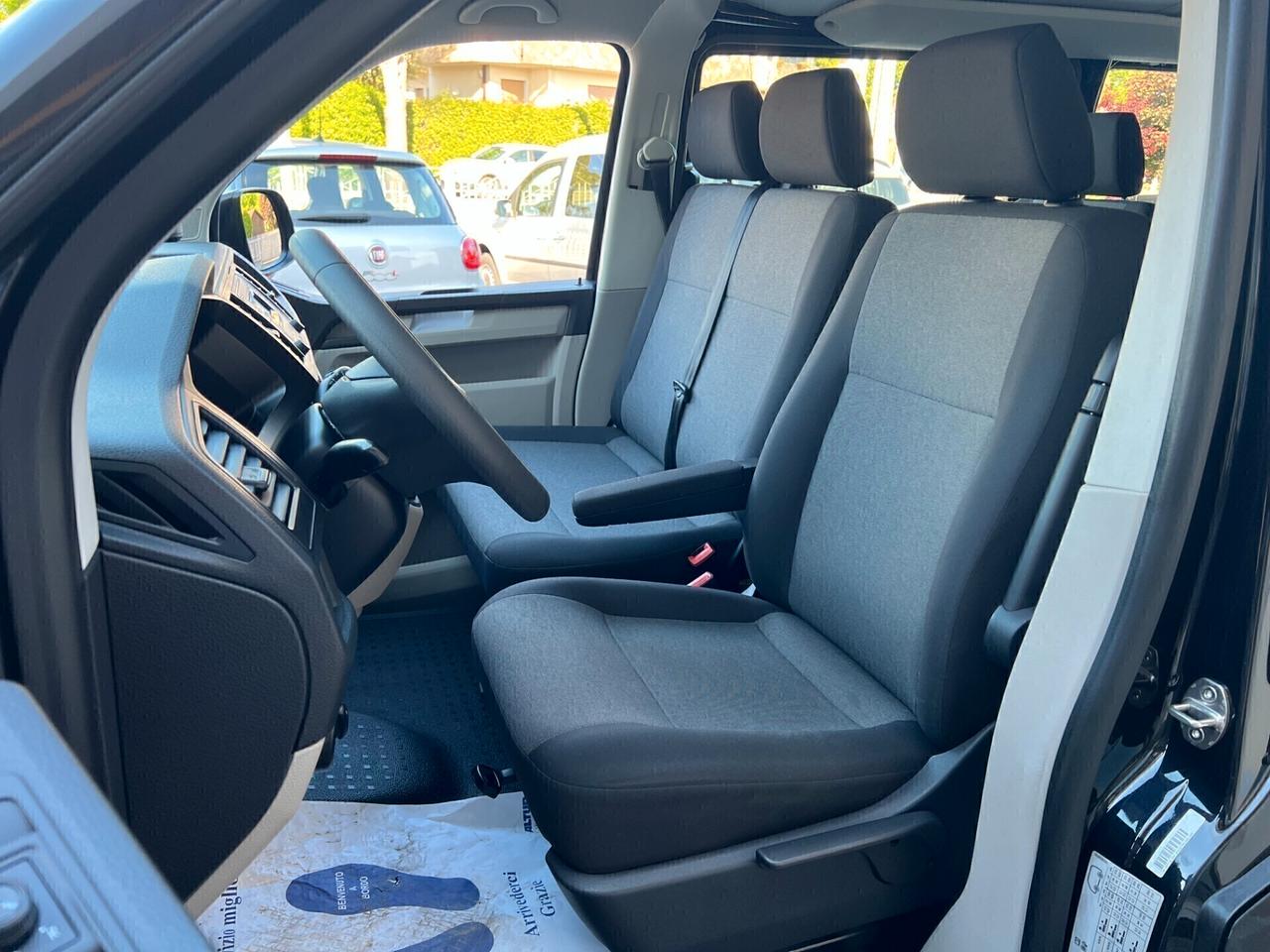 Volkswagen Transporter 2.0 TDI 102CV PC Kombi 9 posti
