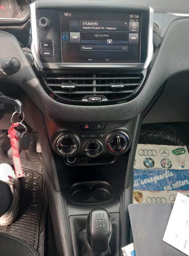 Peugeot 208 PureTech 82 5 porte Active km 96000 garanzia