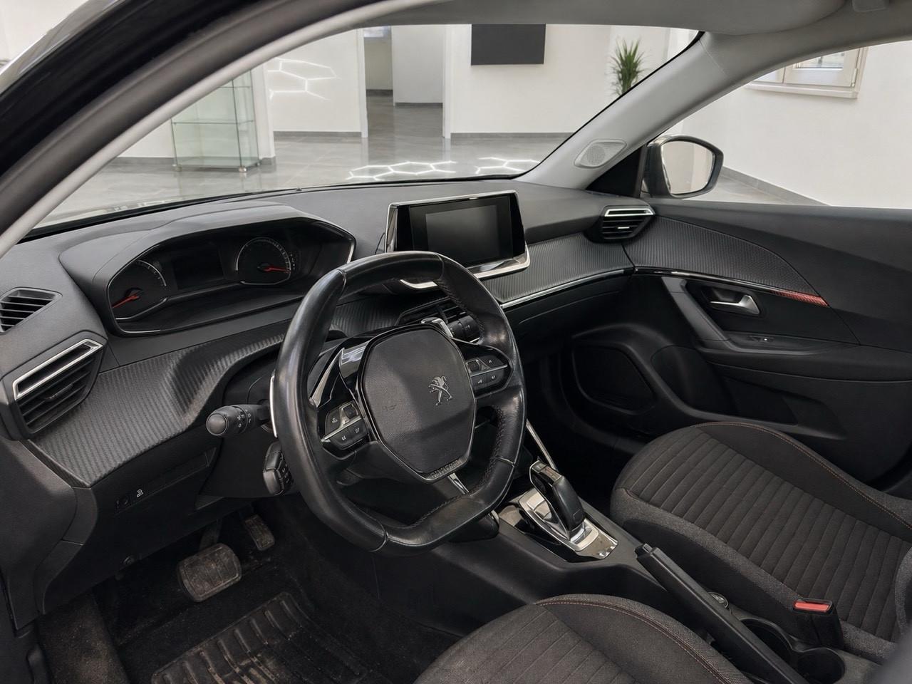 Peugeot 2008 PureTech 130 S&S EAT8 Allure