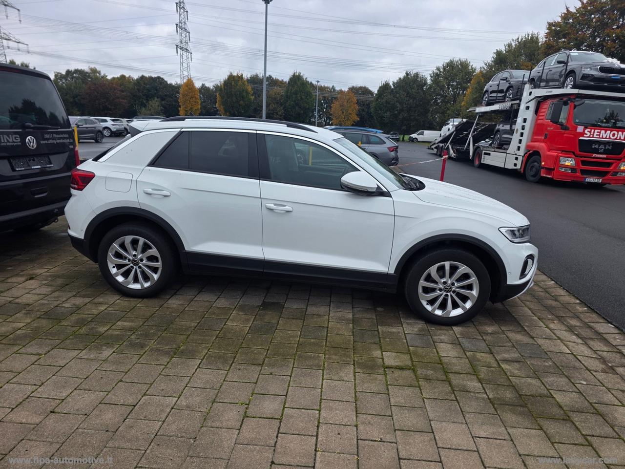 VOLKSWAGEN T-Roc 2.0TDI LED PARK ASSIST ACC