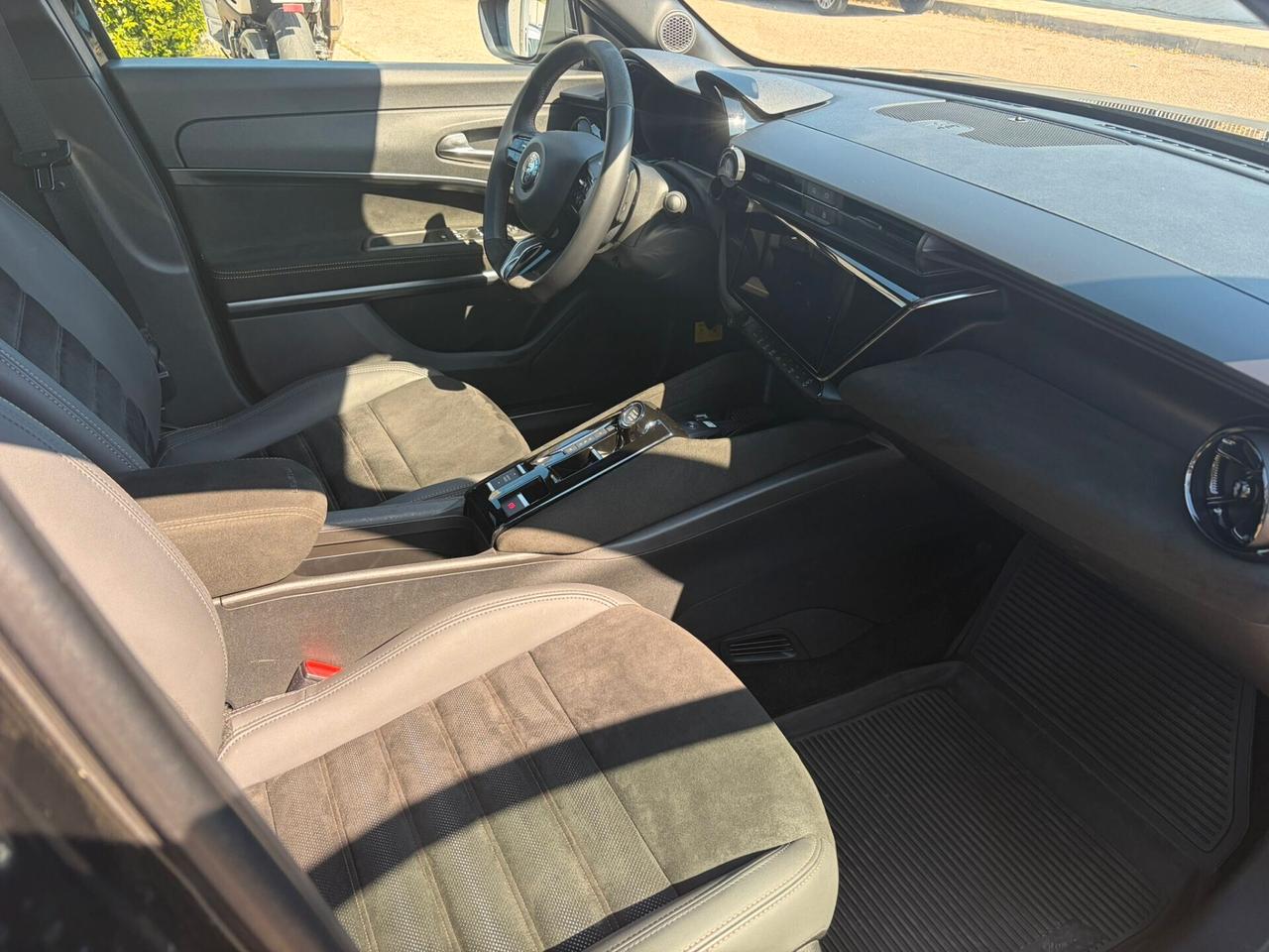 ALFA ROMEO JUNIOR INTENSA-STRAFULL-PROMO