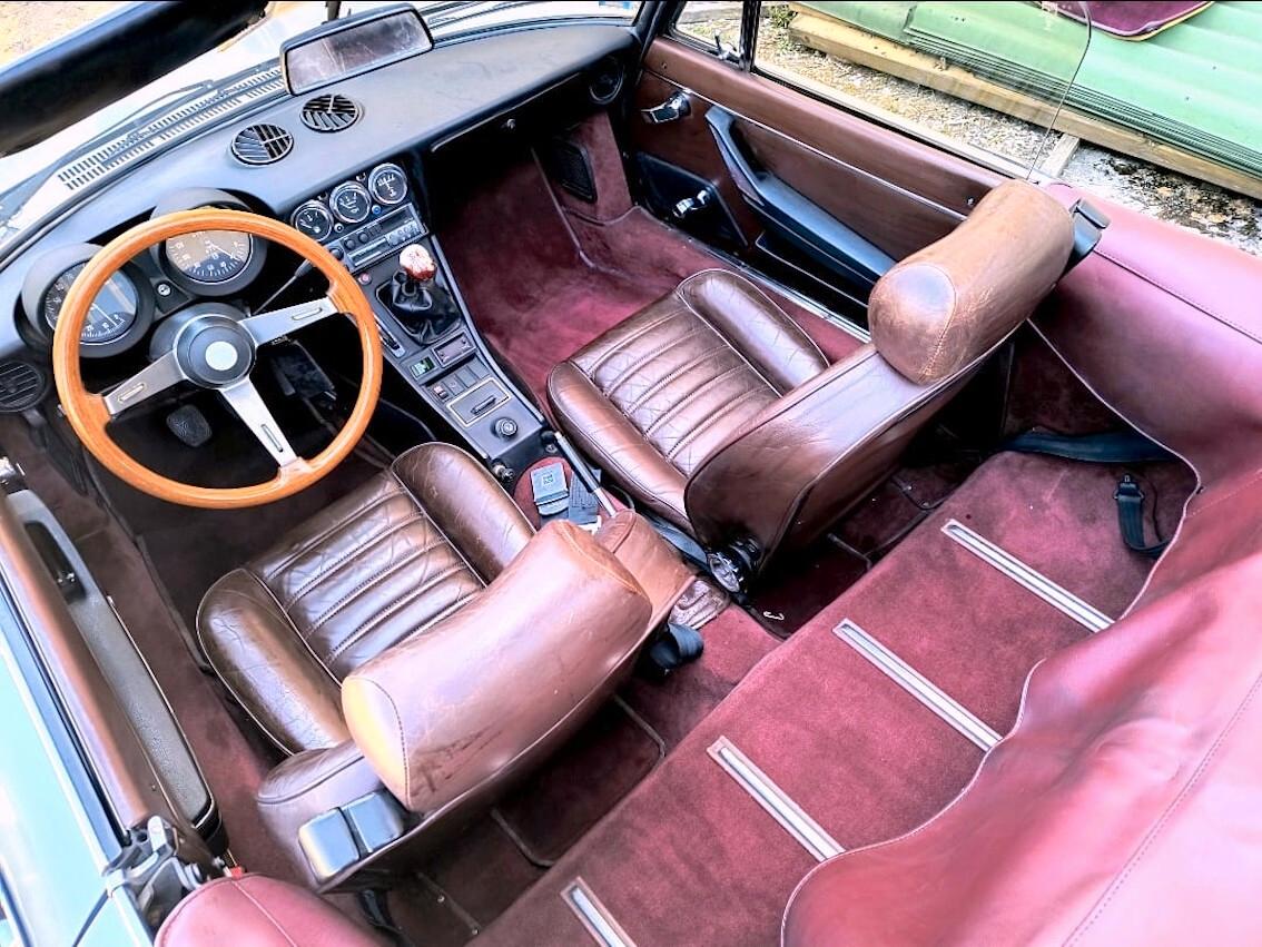 Alfa Romeo Spider 2.0 Veloce