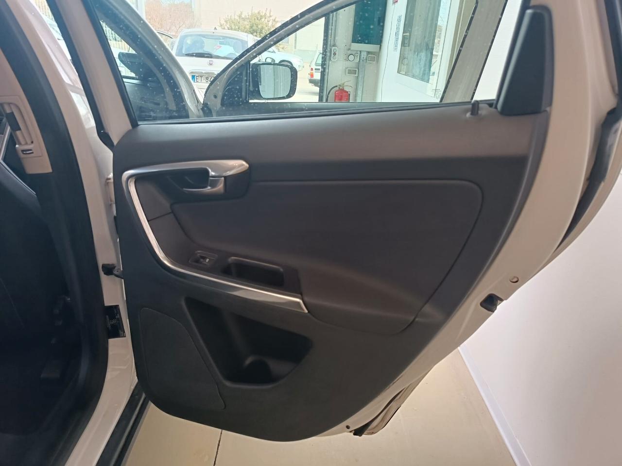 Volvo XC 60 XC60 D4 Momentum