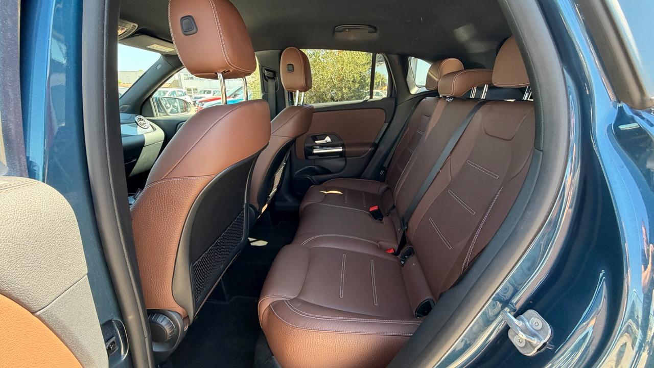 Mercedes-benz GLA 200 220 d Automatic Premium AMG - Pelle totale