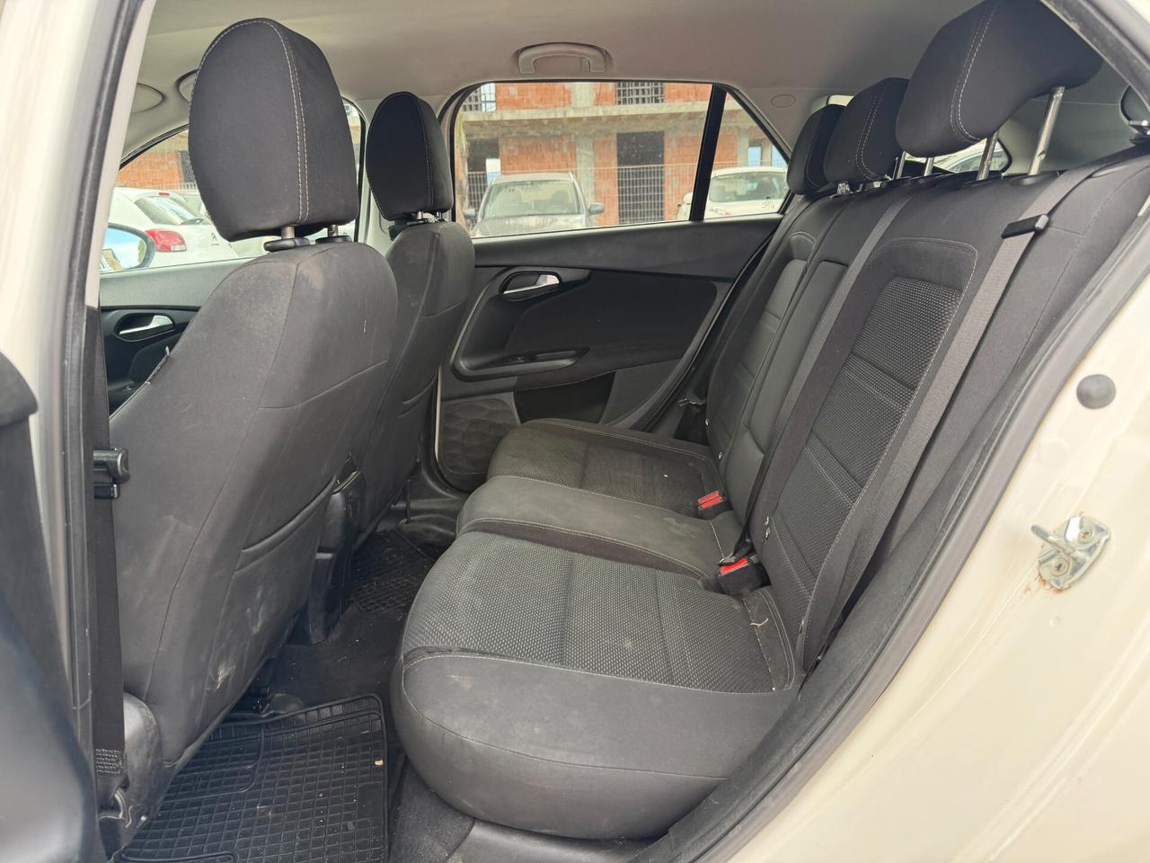 FIAT TIPO SW 2016 1.6 DIESEL 120 CV *LEGGI