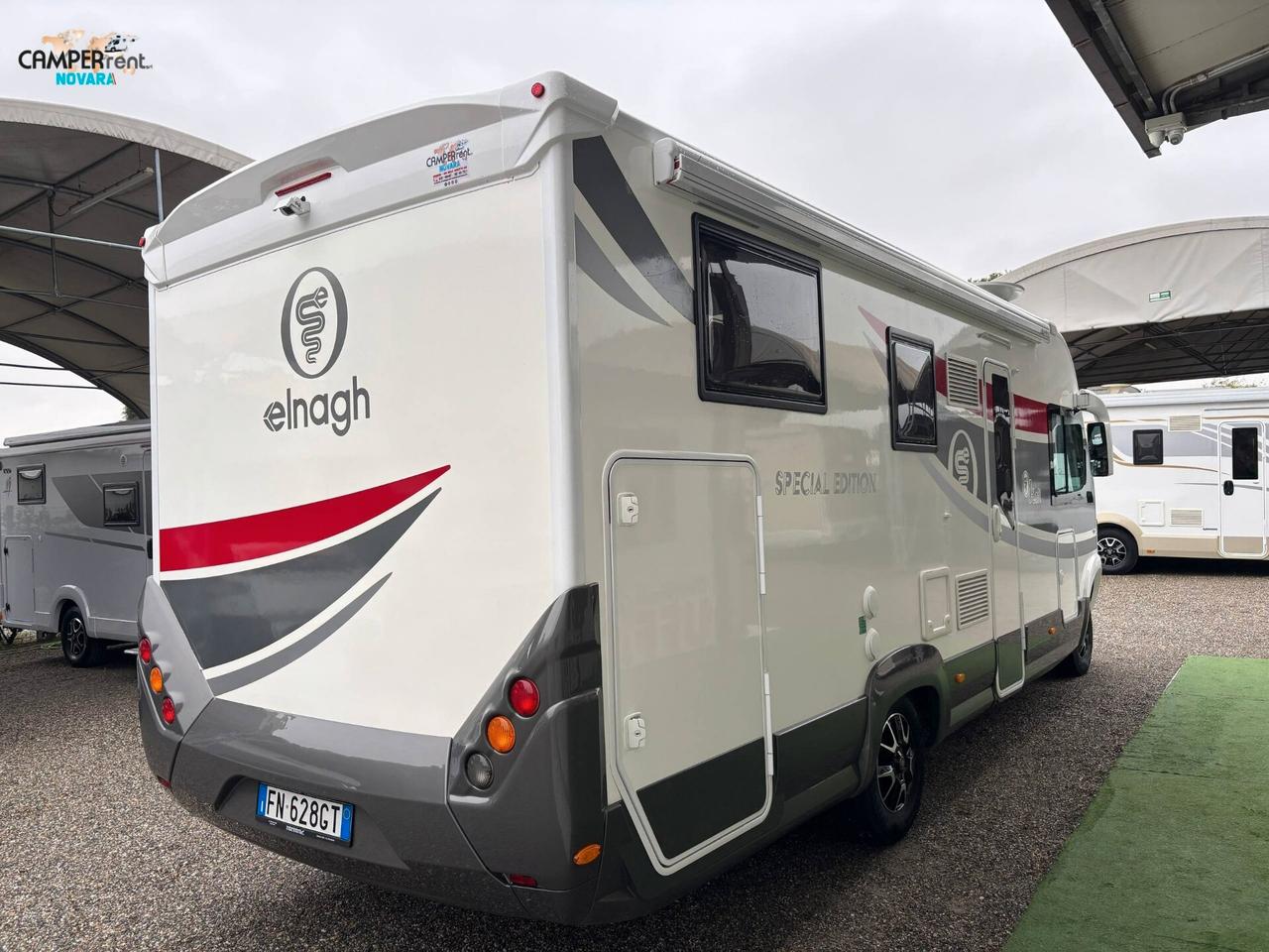 ELNAGH T-LOFT 530 SPECIAL EDITION - motorhome con letti gemelli in coda ed ampio garage