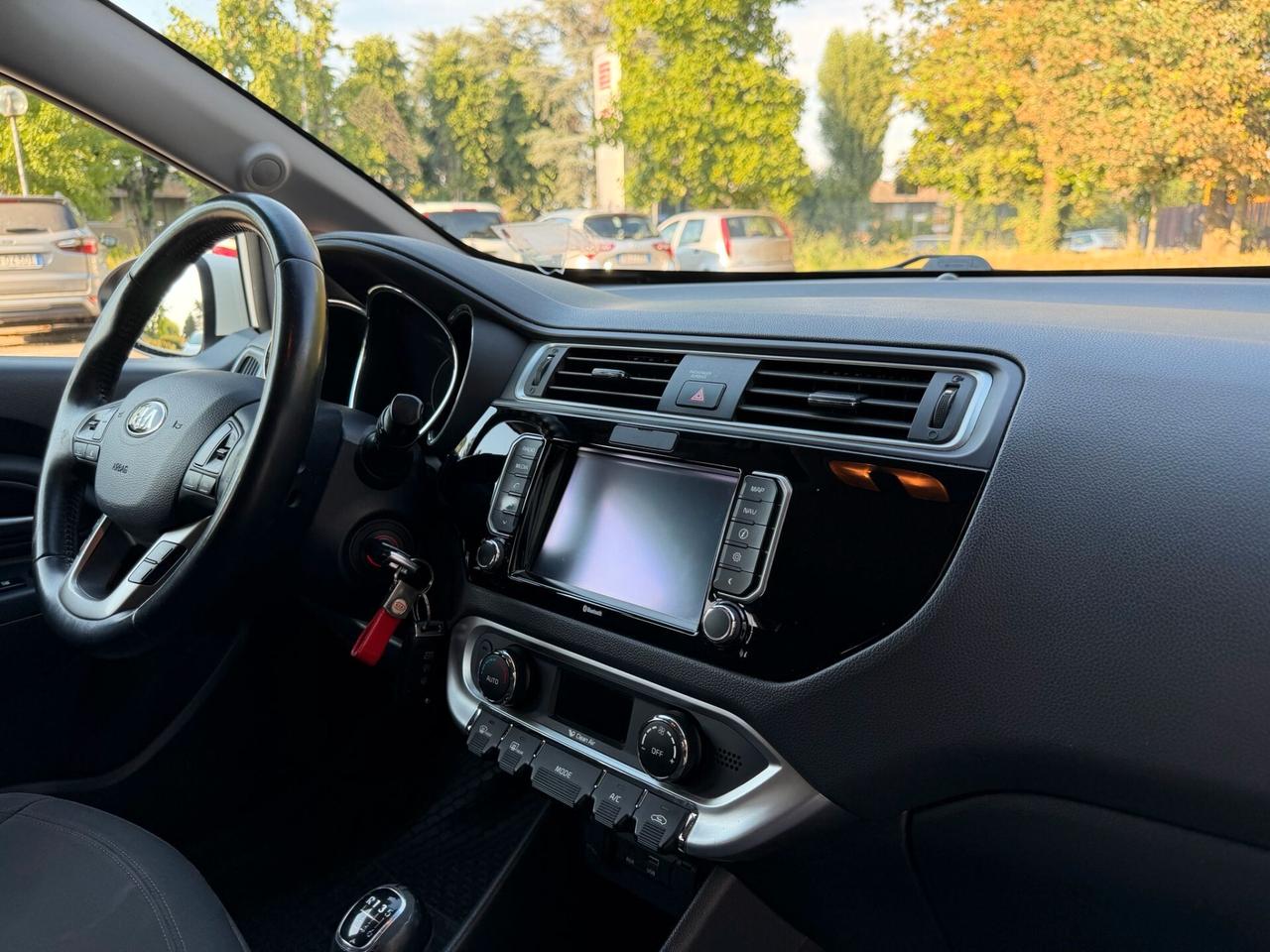 Kia Rio 1.1 CRDi 5p. Cool