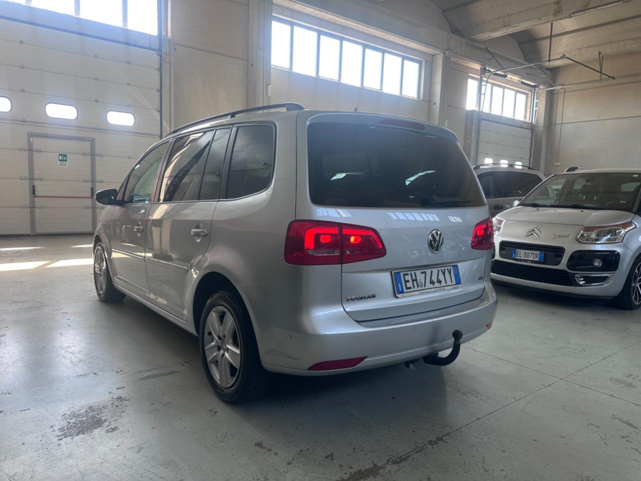 Volkswagen Touran 1.6 TDI gancio traino