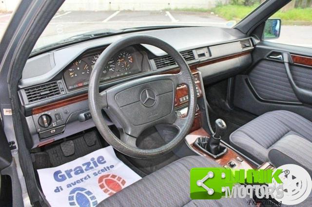 MERCEDES-BENZ E 200 elegance