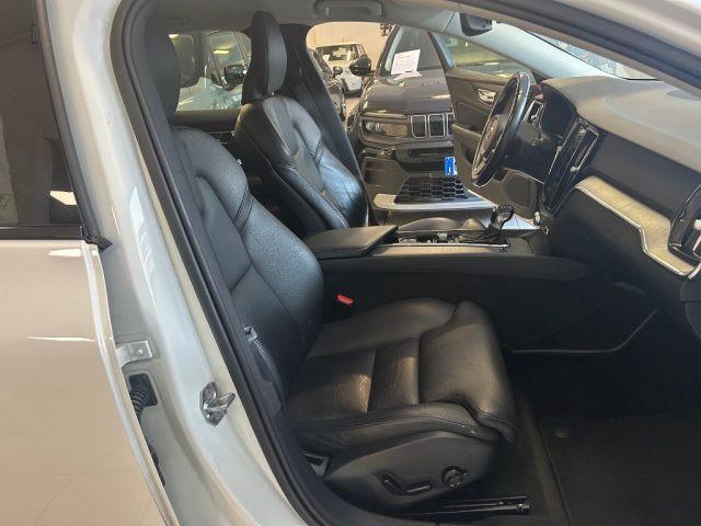 VOLVO V60 Cross Country D4 AWD Geartronic Business Plus
