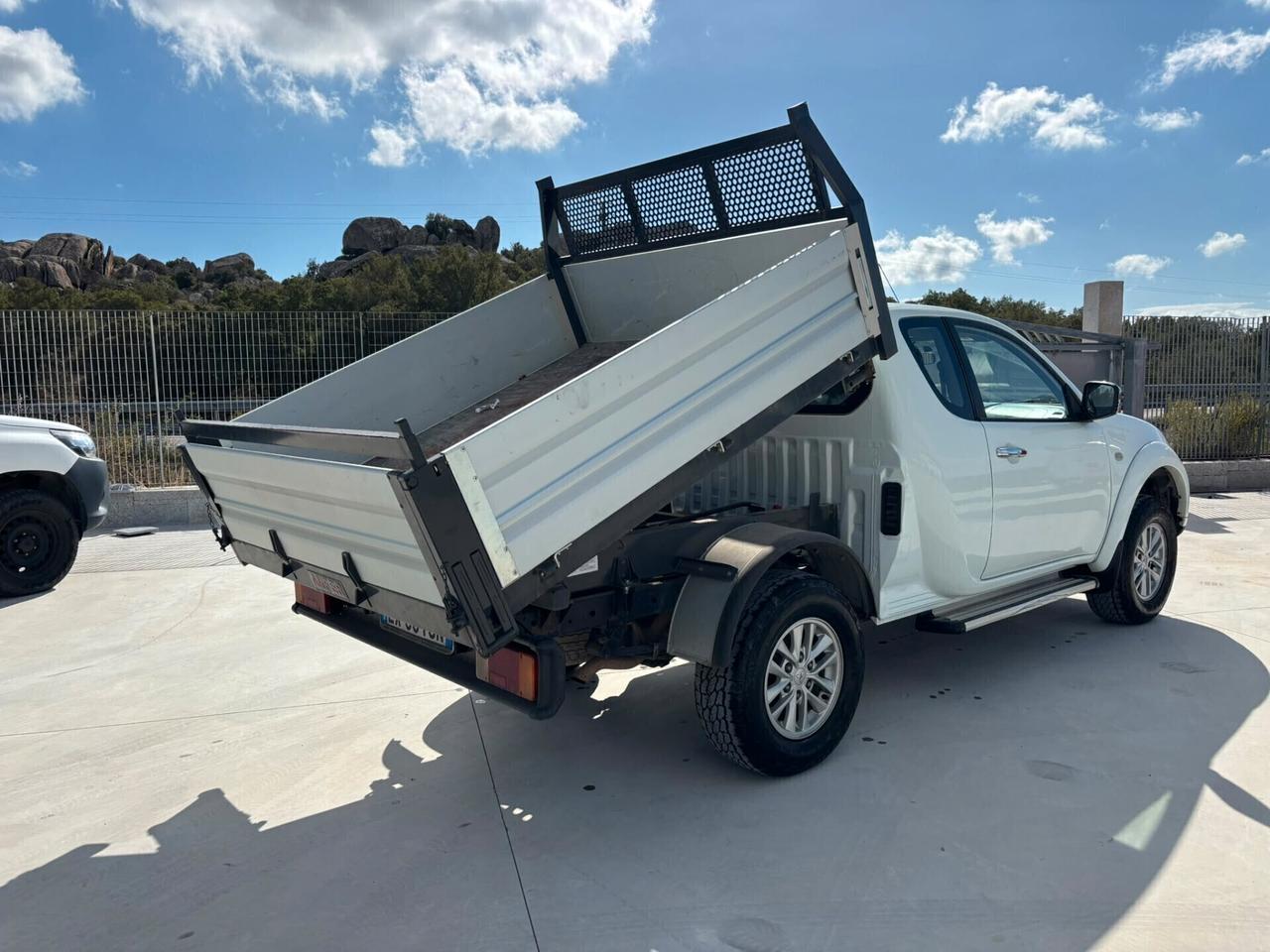 MITSUBISHI L200 4 POSTI 178 CV RIBALTABILE