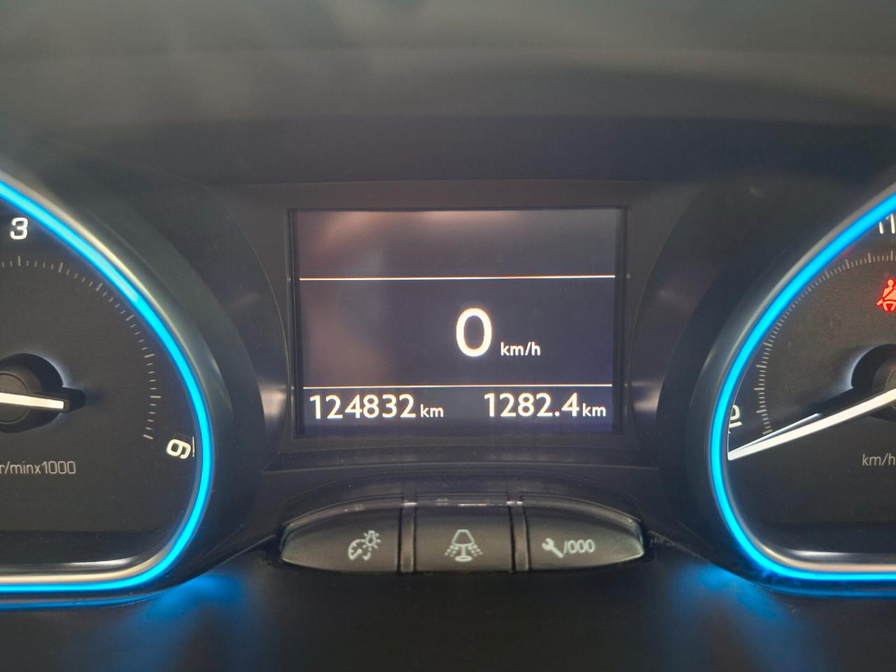 Peugeot 2008 1.6 e-HDi 115 CV Stop&Start Allure