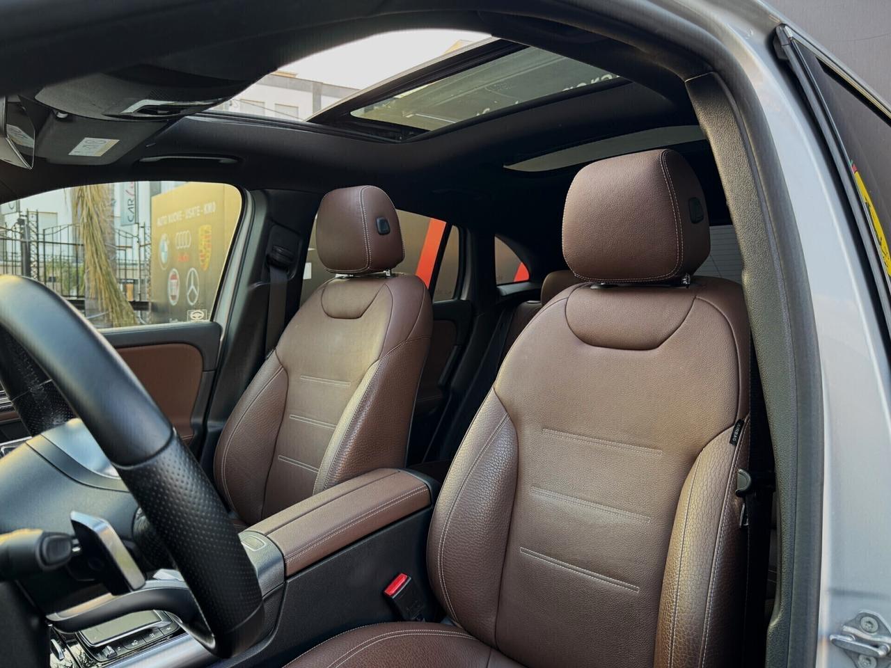 Mercedes-Benz GLA 200 d Premium Plus AMG TETTO