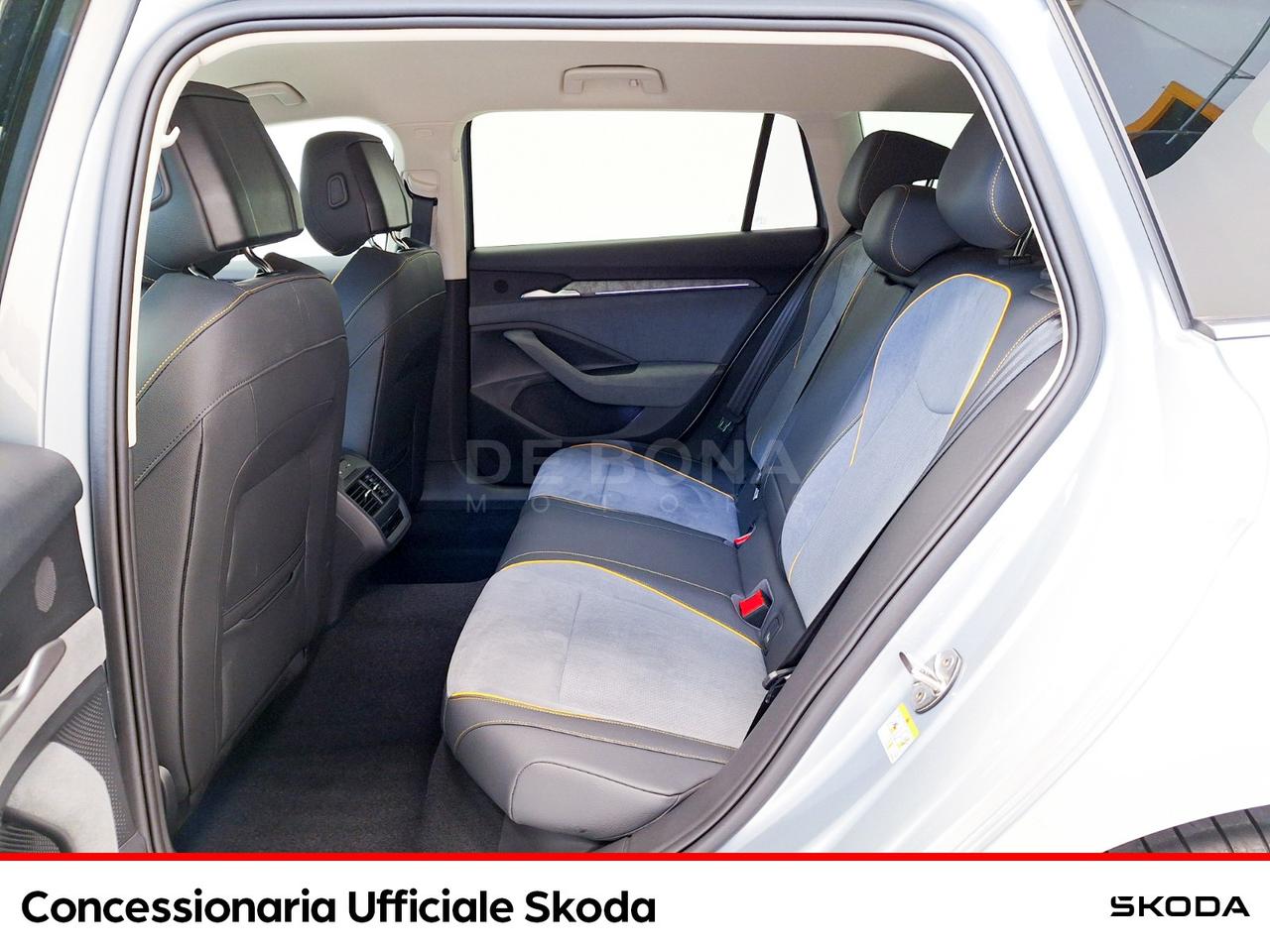 Skoda Superb wagon 2.0 tdi selection 150cv dsg