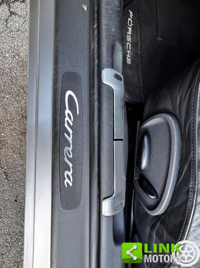 PORSCHE 911 996 Carrera cat Coupé