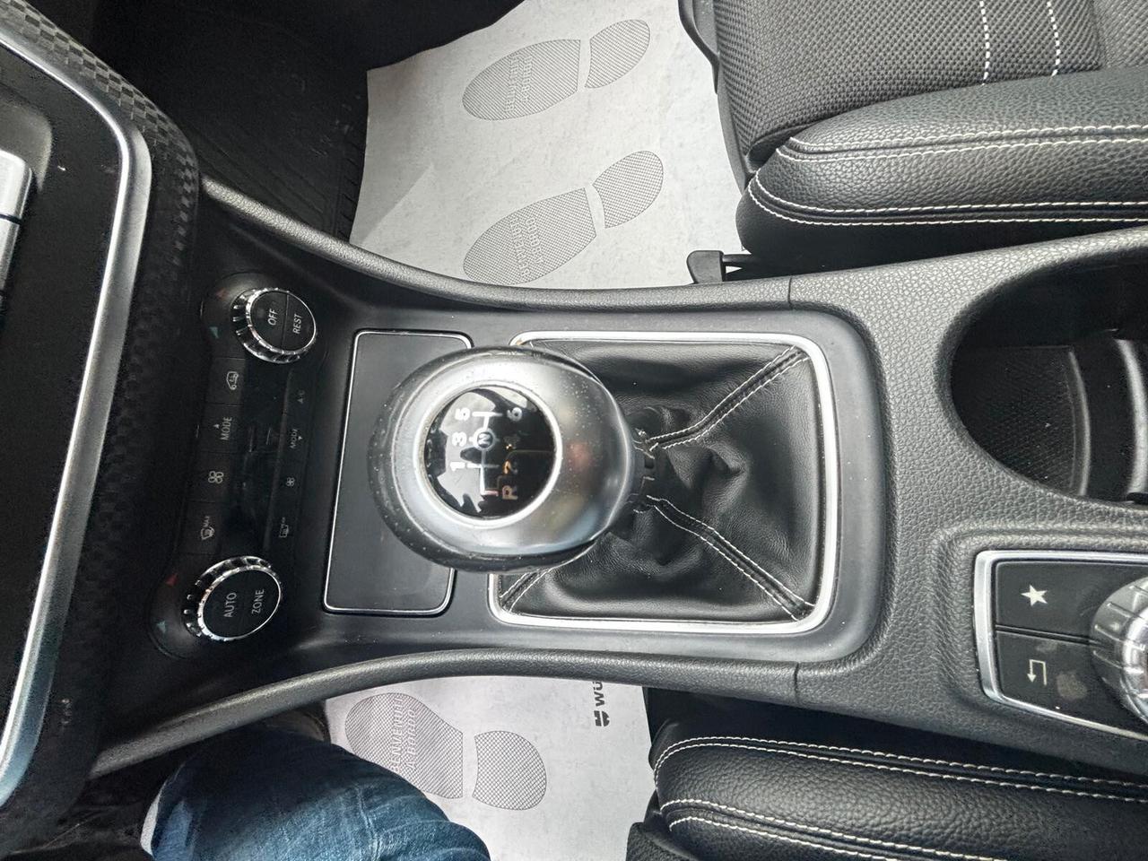 Mercedes-benz A 180 d Premium