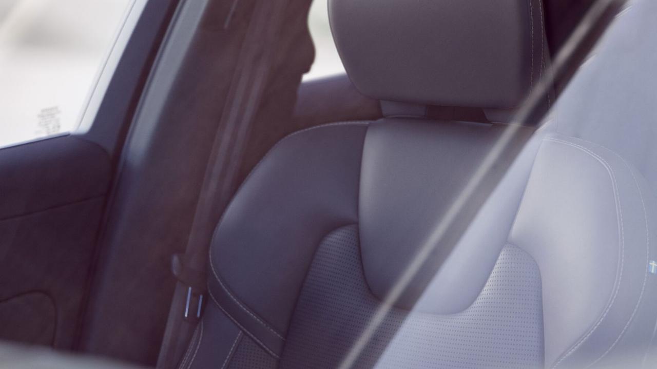 VOLVO Xc60 T6 Recharge Plug-In Awd Aut. Ultimate Bright