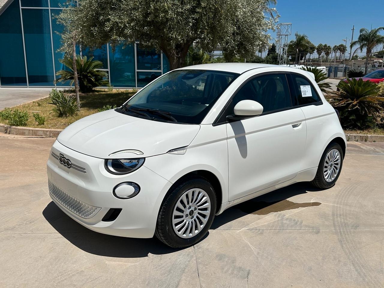Fiat 500e Bev offerta T-Stock prezzo imperdibile