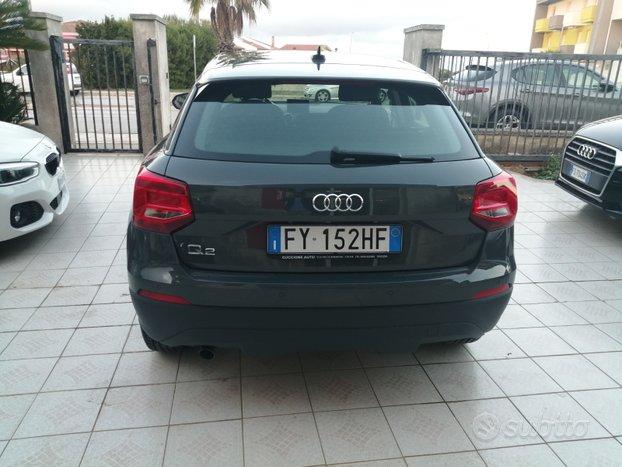 Audi q2 1.6 tdi 116 cv business