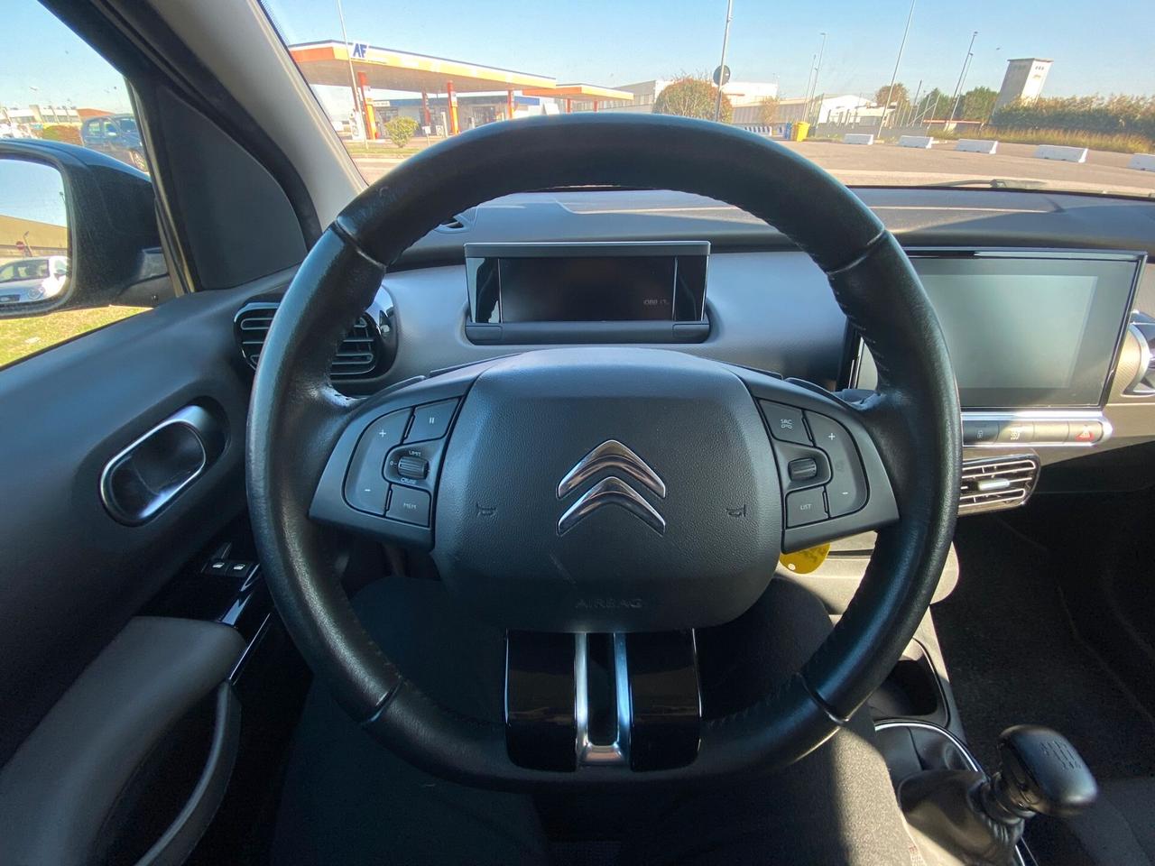 Citroen C4 Cactus BlueHDi 100 S&S Shine Pack