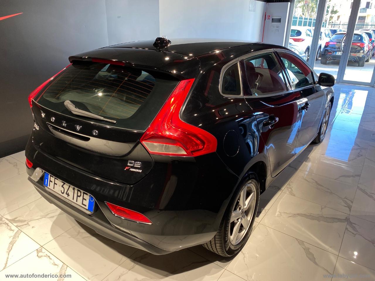 VOLVO V40 D2 Momentum