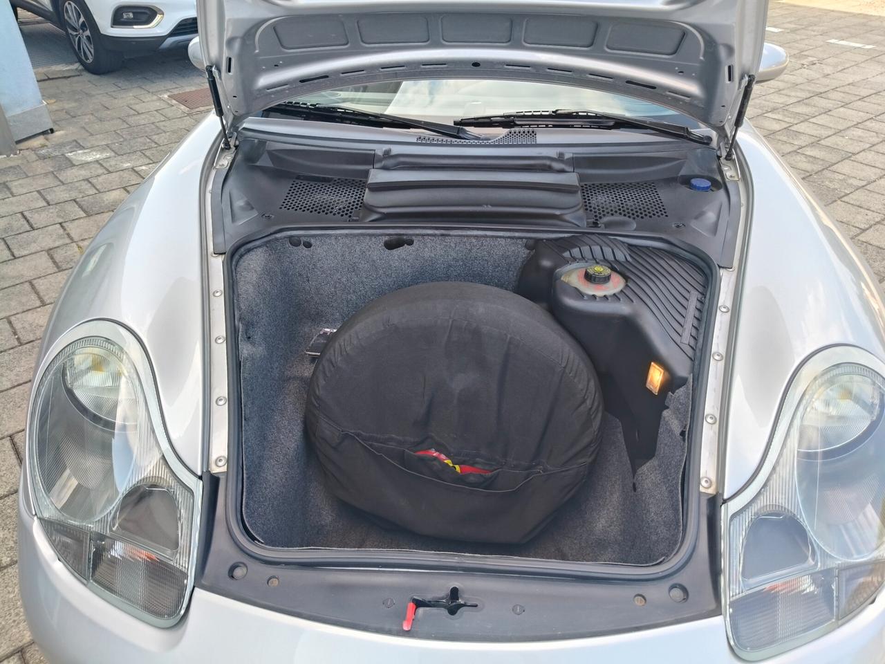 Porsche Boxster 2.5i 24V cat