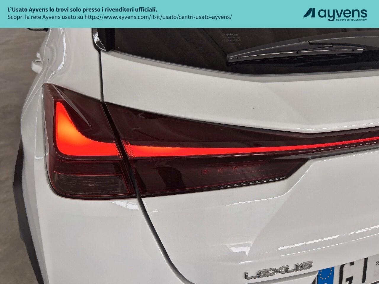 Lexus UX Hybrid Design