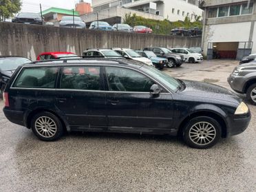 Volkswagen Passat 1.9 TDI/130 CV cat Var. C.line COME VISTA E PIACIUTA