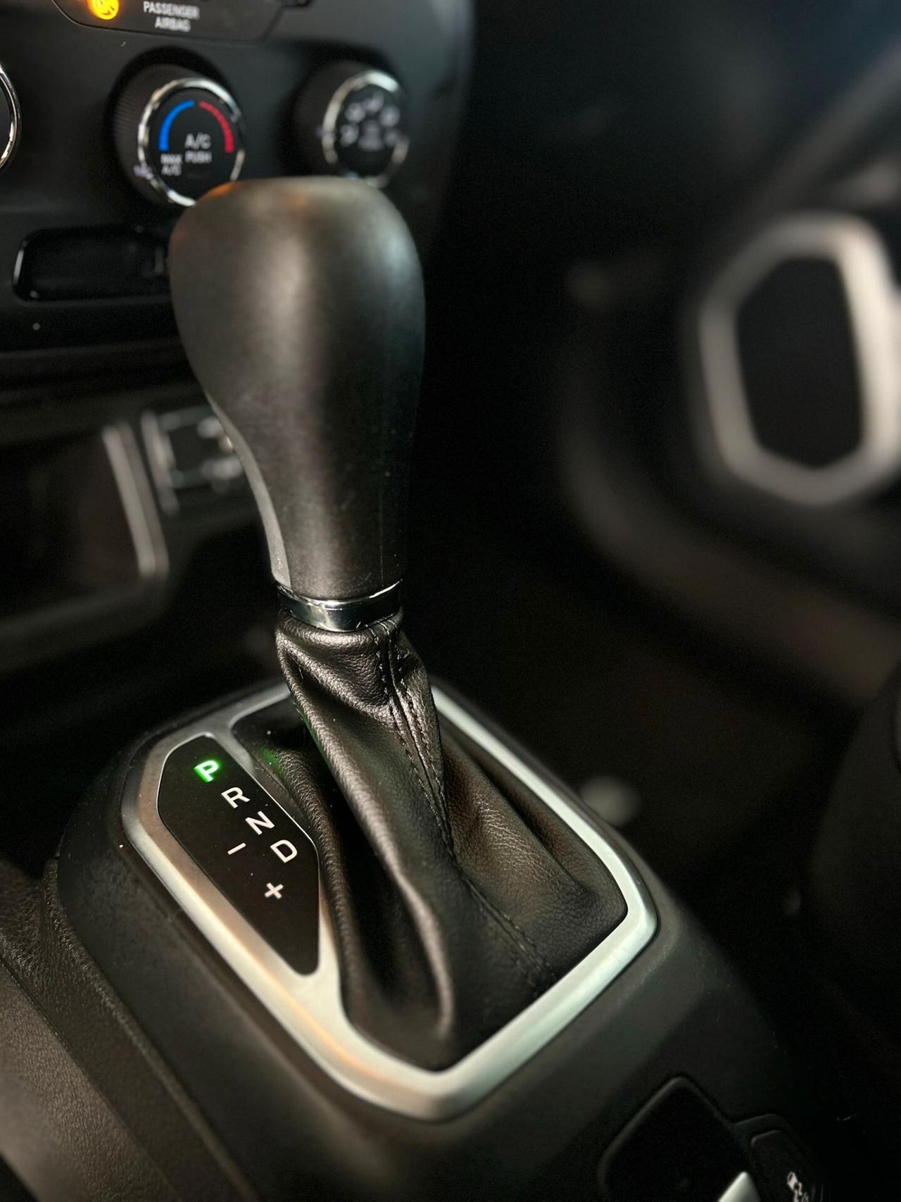 Jeep Renegade 1.6 Mjt DDCT 120 CV Limited