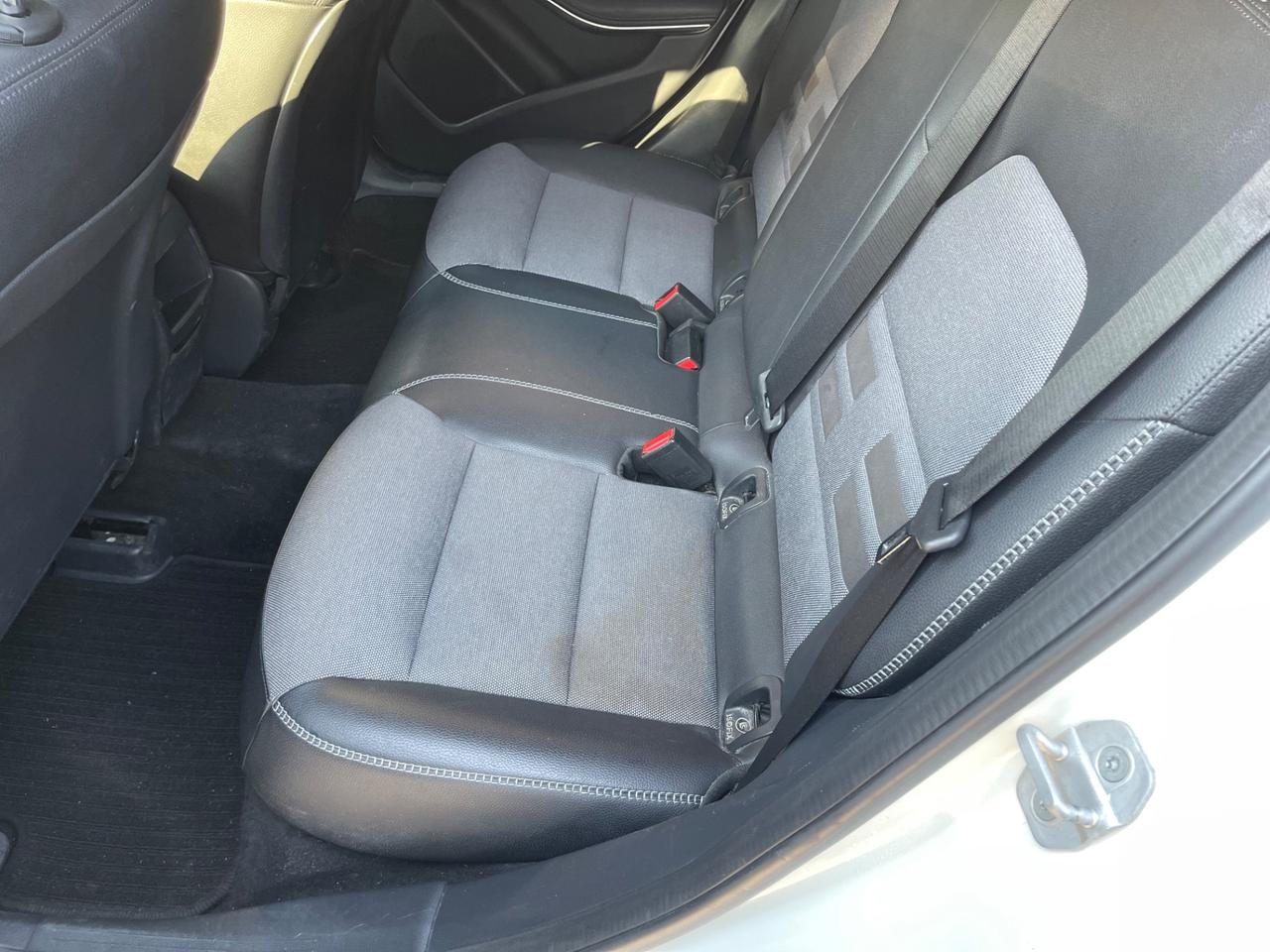 Mercedes-benz GLA 180 d Automatic Premium