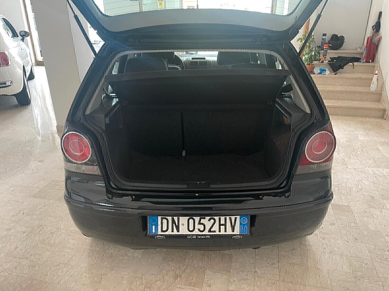 VOLKSWAGEN POLO 1.2 60 CV 5 PORTE UNITED
