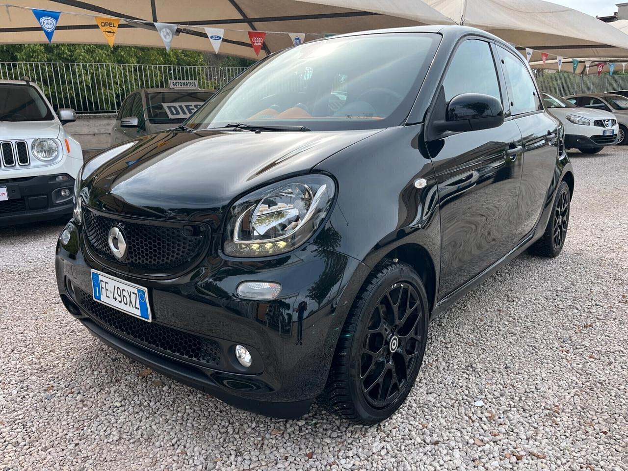 SMART FORFOUR 1000 BENZINA AUTOMATICA KM CERTIFICATI UNICO PROPRIETARIO 2016