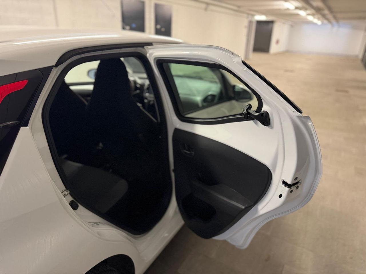 Toyota Aygo X Clusiv Connect 1.0 VVT-i #8100